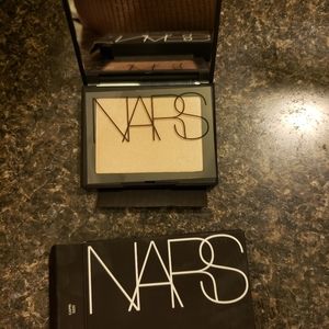 NARS "CAPRI" HIGHLIGHT POWDER